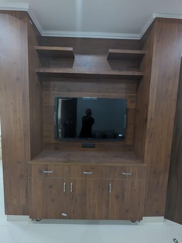 Furnished Amenities in 3 BHK Apartment at Sector 57 – for Rent