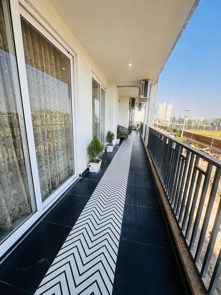 Balcony, the-suman-marvelous 3 Bedroom 1895 Sq.Ft. Apartment In Ramgarh Bhudda Zirakpur 7966398