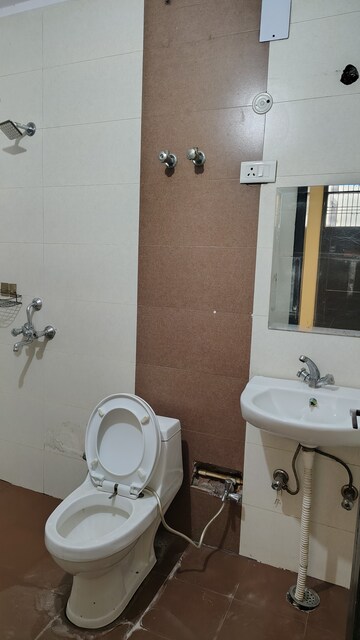 Master Bedroom in 2 BHK Builder Floor at M3M Atrium, Sector 57 – for Rent