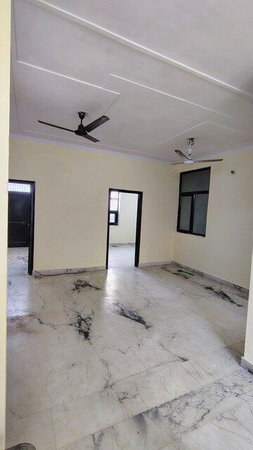 Room in 2 BHK Builder Floor at M3M Atrium, Sector 57 – for Rent
