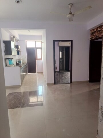 Room in 3.5 BHK Apartment at Sanchar Nest Palm Heights, Wave City – for Rent