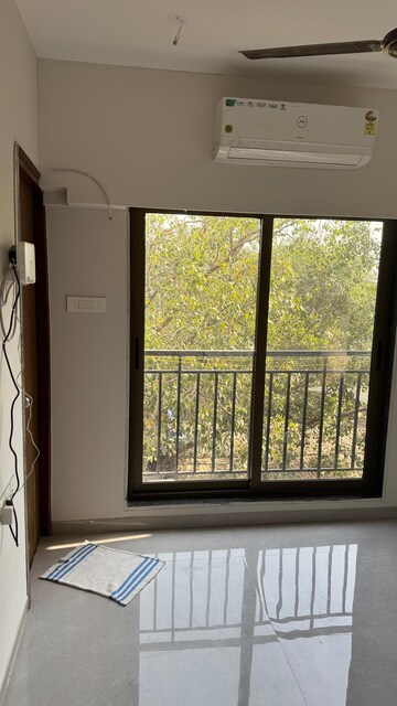 Room in 2 BHK Apartment at Roha Vatika, Kurla East – for Rent