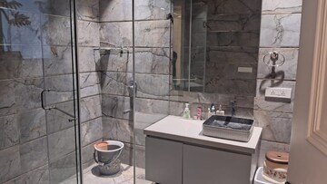 Bathroom in 4 BHK Apartment at Sector 25 – for Rent
