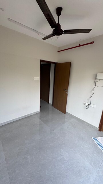 Room in 2 BHK Apartment at Roha Vatika, Kurla East – for Rent