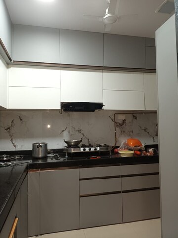 1 BHK Apartment For Rent in Silver Arch Eden woods, Andheri West