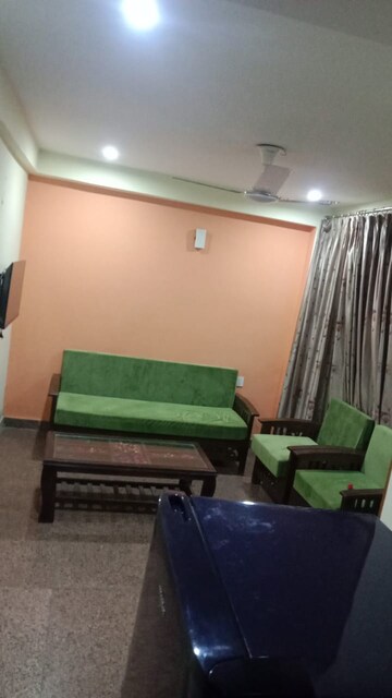 Living Room in 2 BHK Builder Floor at Sector 52 – for Rent