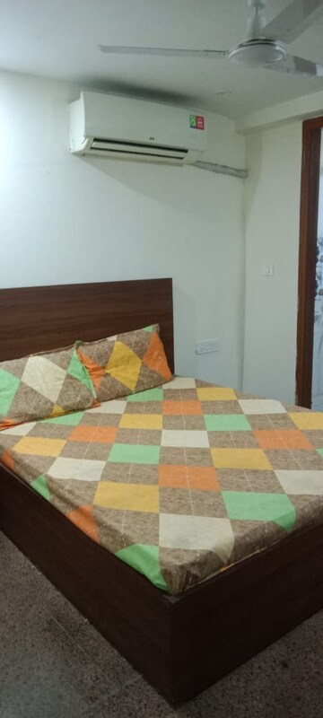 Master Bedroom in 2 BHK Builder Floor at Sector 52 – for Rent