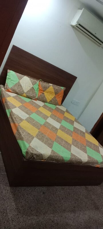 Master Bedroom in 2 BHK Builder Floor at Sector 52 – for Rent