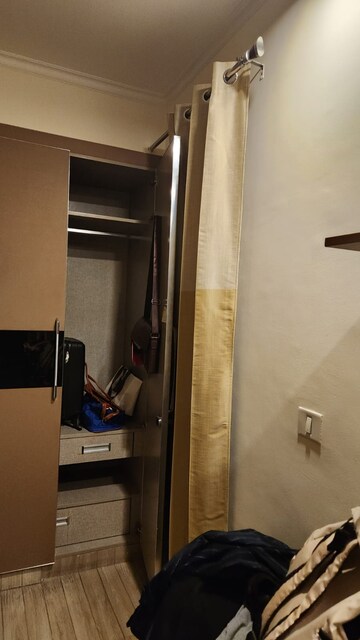 Furnished Amenities in 4 BHK Apartment at Emaar The Enclave, Sector 66 – for Rent
