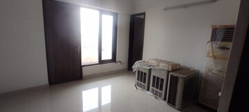 Room in 3 BHK Builder Floor at Sushant Lok 2, Sector 57 – for Sale