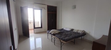 Room in 3 BHK Builder Floor at Sushant Lok 2, Sector 57 – for Sale