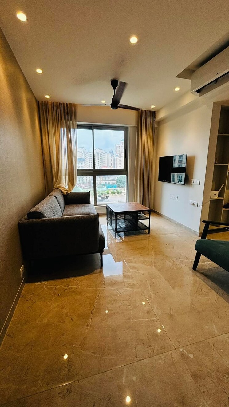 Living Room, hiranandani-regent-hill 1 Bedroom 379 Sq.Ft. Apartment In Powai Mumbai 7966600
