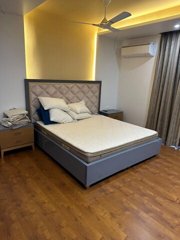 Master Bedroom in 3 BHK Builder Floor at Sushant Lok 3, Sector 57 – for Sale