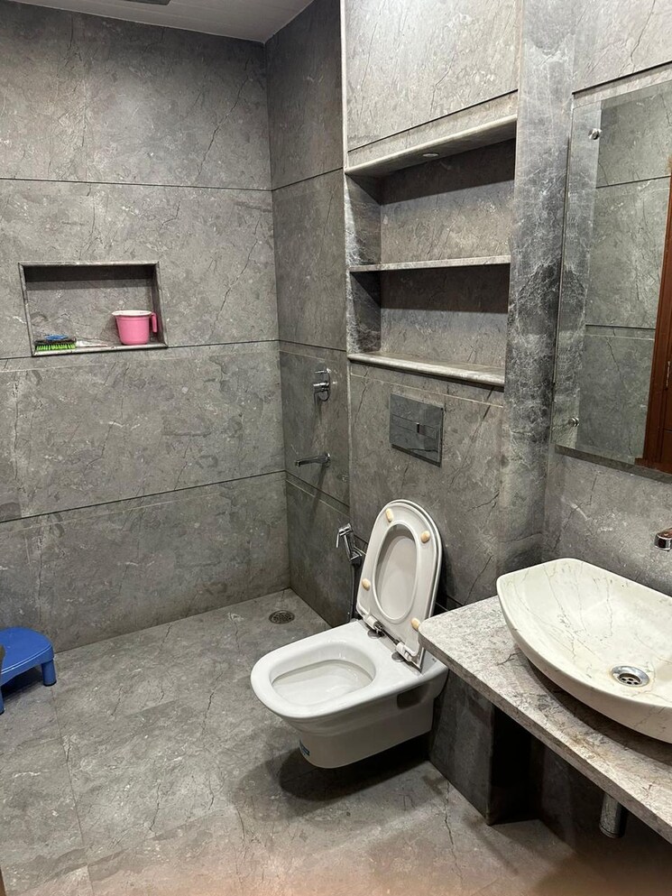 Bathroom, sushant-lok-3 3 Bedroom 263 Sq.Ft. Builder Floor In Sector 57 Gurgaon 7966651
