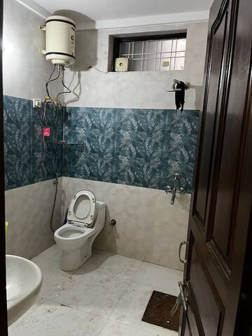 Bathroom in 2 BHK Builder Floor at Sector 46 – for Rent