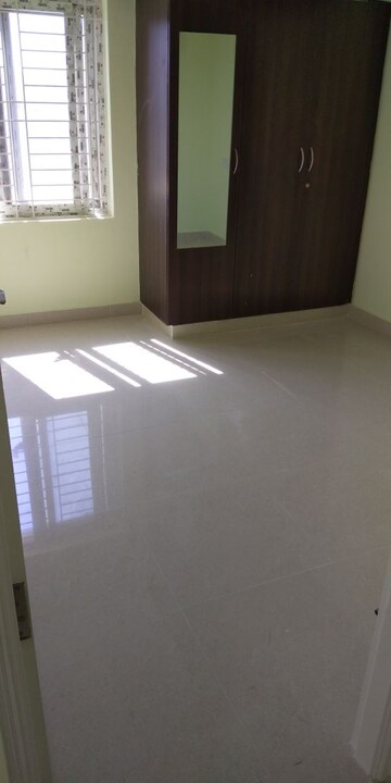 Room in 1 BHK Apartment at Mahadevpura – for Rent