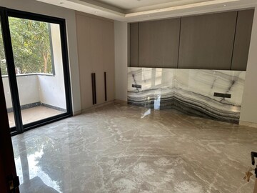 Room in 3 BHK Builder Floor at Sushant Lok 3, Sector 57 – for Sale