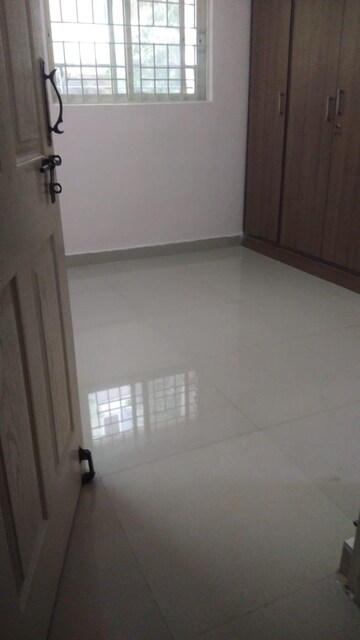 Bedroom in 1 BHK Apartment at Mahadevpura – for Rent