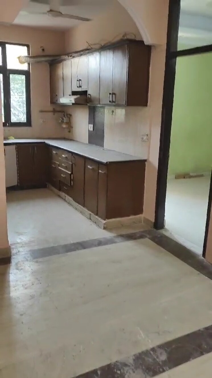 Kitchen, mati-apartments 3 Bedroom 1600 Sq.Ft. Builder Floor In Gyan Khand I Ghaziabad 7966735
