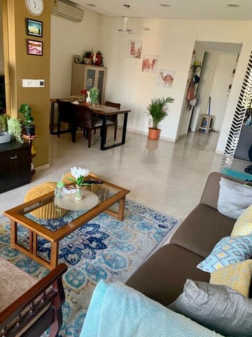 Bedroom in 2 BHK Apartment at Lodha Fiorenza, Goregaon East – for Rent