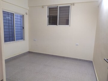 Bedroom in 2 BHK Apartment at Mahadevpura – for Rent