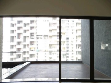 Room in 3 BHK Apartment at Marvel Sangria, Mohammadwadi – for Rent
