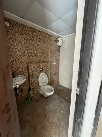 Bathroom in 2.5 BHK Apartment at Lodha Palava City Lakeshore Greens, Dombivli East – for Rent