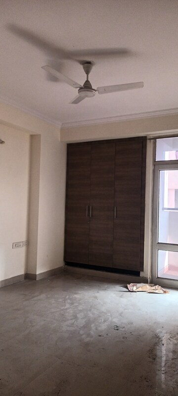Bedroom in 3 BHK Apartment at Jm Park Sapphire, Ramprastha Greens – for Sale
