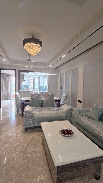 Master Bedroom in 3 BHK Builder Floor at BPTP Green Oaks, Sector 70a – for Sale