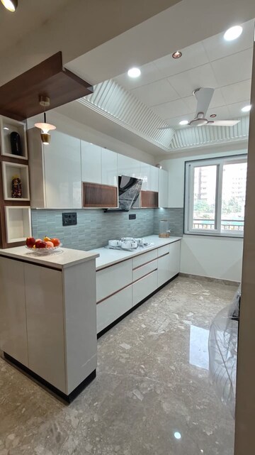 Kitchen in 3 BHK Builder Floor at BPTP Green Oaks, Sector 70a – for Sale