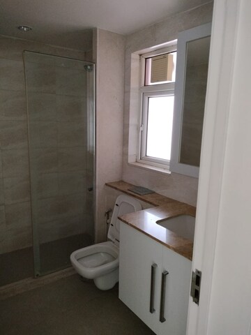 Bathroom in 3 BHK Apartment at DLF Park Place, Sector 54 – for Rent