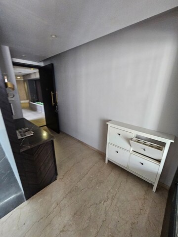 Bedroom in 3 BHK Apartment at Oberoi Realty Exquisite, Goregaon East – for Rent