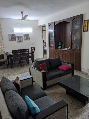 Living Room in 4 BHK Apartment at DLF The Wellington Estate, Dlf Phase V – for Rent
