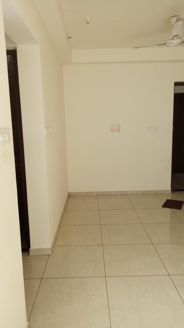 Room in 1 BHK Apartment at Mahindra Antheia, Pimpri – for Sale