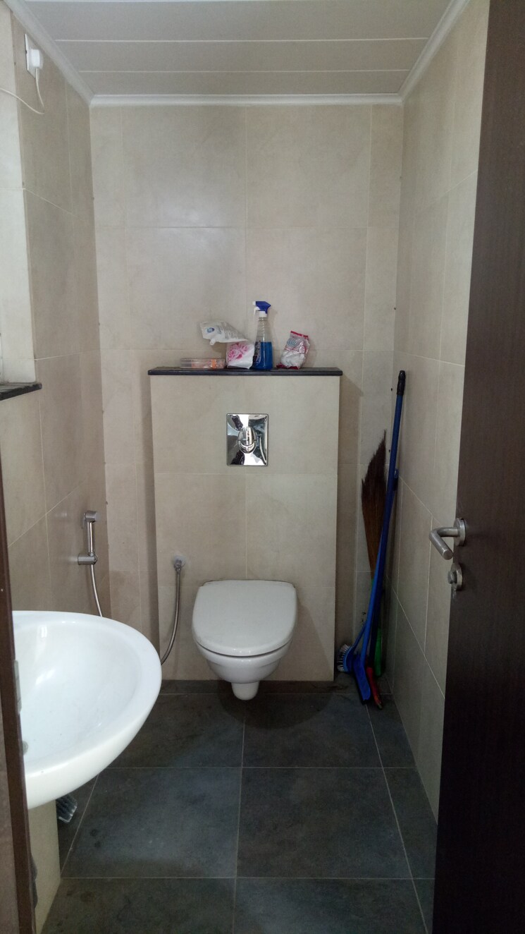 Bathroom, mahindra-antheia 1 Bedroom 530 Sq.Ft. Apartment In Pimpri Pune 7966699