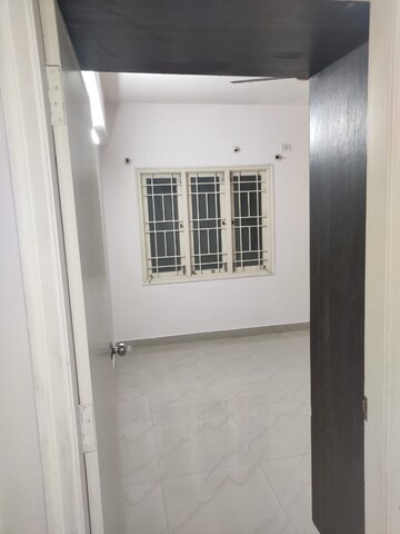 Room in 3 BHK Apartment at Sai Krupa Harmony, Mahadevpura – for Rent