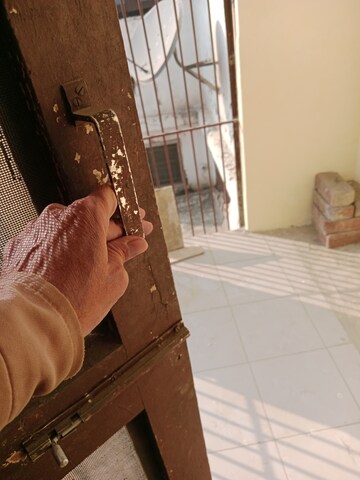 Balcony in 2 BHK Builder Floor at Sector 13 – for Rent