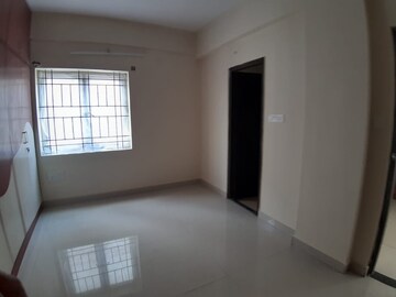 Room in 2 BHK Apartment at Mahadevpura – for Rent