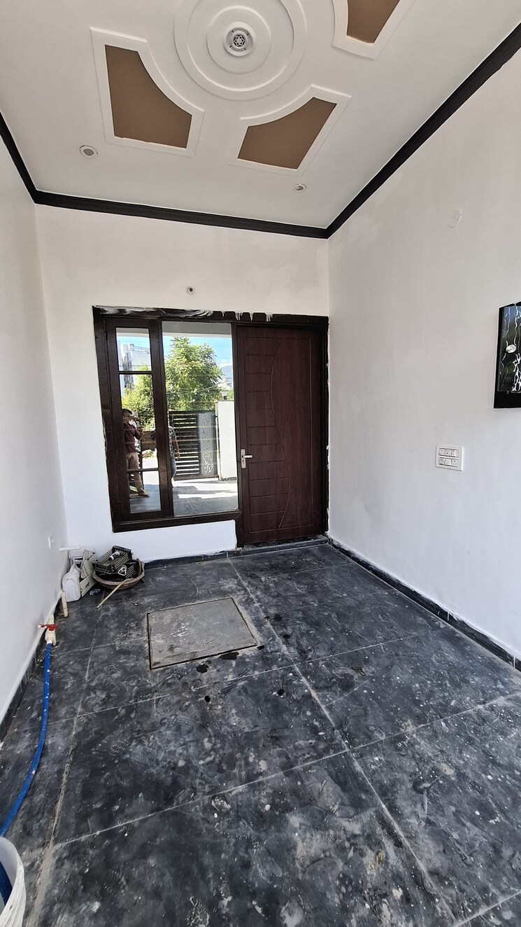 Room, sahastradhara road 3 Bedroom 1400 Sq.Ft. Builder Floor In Sahastradhara Road Dehradun 7967072