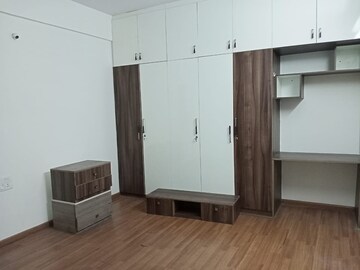 Room in 2.5 BHK Apartment at Mahadevpura – for Rent