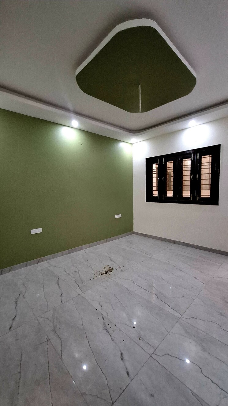 Room, sahastradhara road 4 Bedroom 2500 Sq.Ft. Independent House In Sahastradhara Road Dehradun 7967119