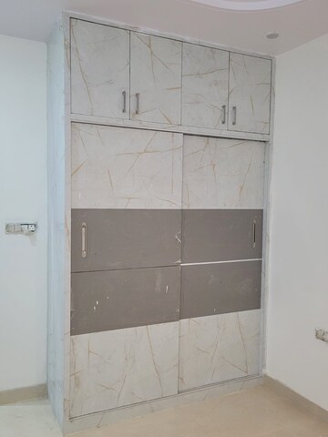 Furnished Amenities in 4 BHK Independent House at Indira Nagar – for Sale