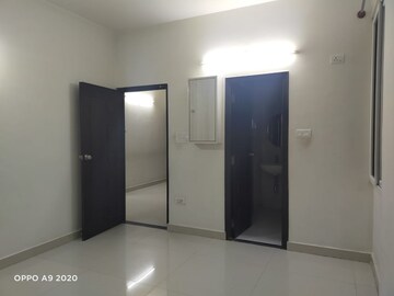 Room in 3 BHK Apartment at Mahadevpura – for Rent
