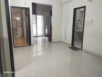 Room in 3 BHK Apartment at Mahadevpura – for Rent