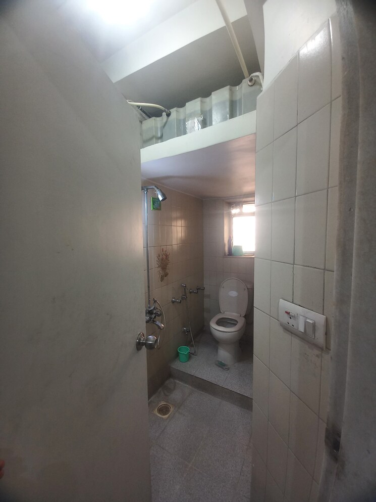 Bathroom, vrindavan-chs-thane-west 1 Bedroom 545 Sq.Ft. Apartment In Vrindavan Society Thane 7967238