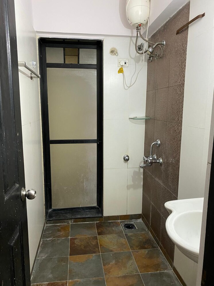 Bathroom, lalani-residency 1 Bedroom 625 Sq.Ft. Apartment In Kavesar Thane 7967339