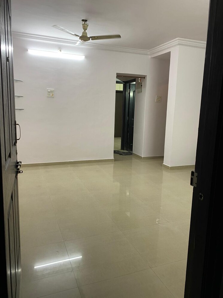 Room, lalani-residency 1 Bedroom 625 Sq.Ft. Apartment In Kavesar Thane 7967339