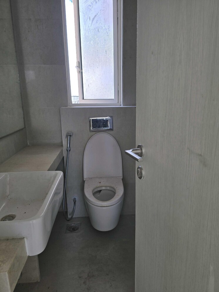 Bathroom, indiabulls-sky-forest 4 Bedroom 1874 Sq.Ft. Apartment In Lower Parel Mumbai 7967304