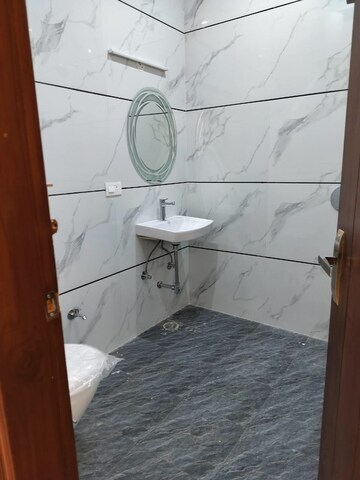 Bathroom in 3 BHK Apartment at M3M Merlin, Sector 67 – for Sale