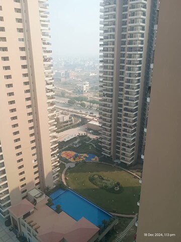Bathroom in 3 BHK Apartment at Panchsheel Greens II, Sector 16 Greater Noida – for Sale